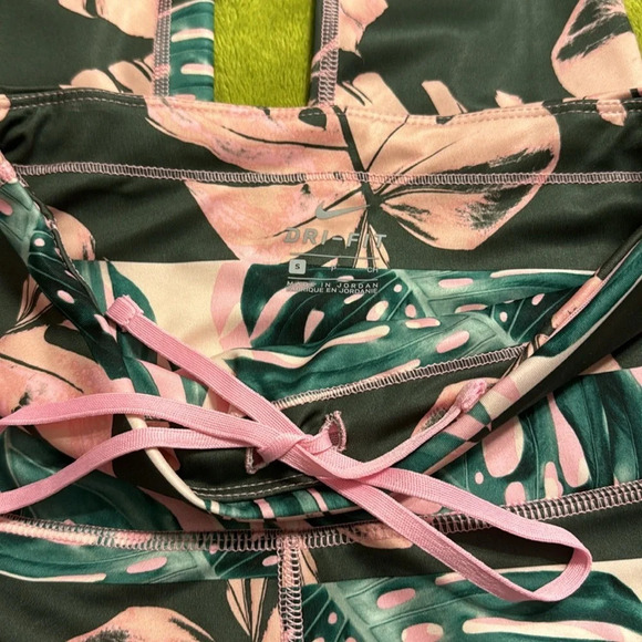 Nike Dri-Fit Women's Printed Botanical Fast Crop Running Legging Sz Small - Picture 4 of 9